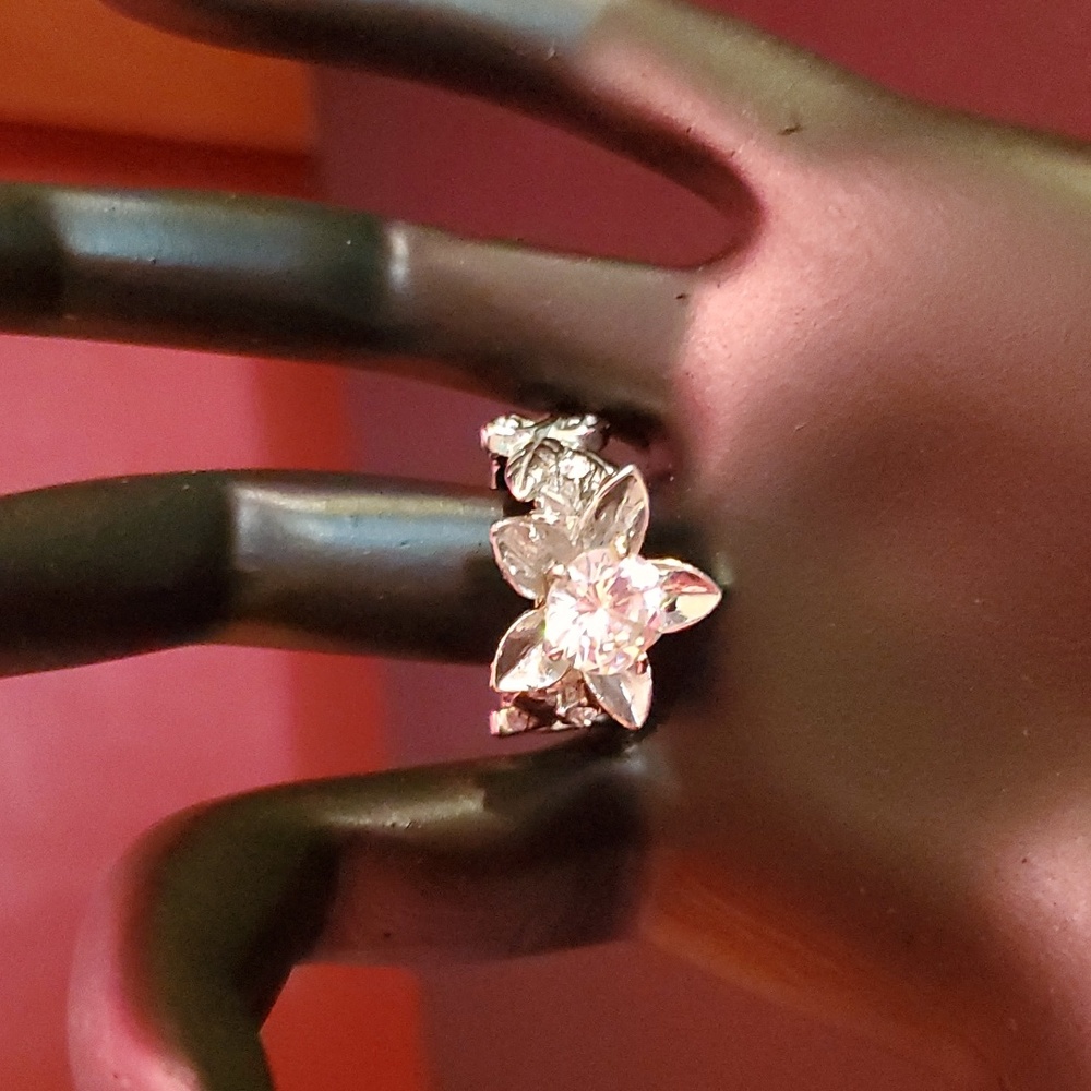 April Birthstone and Flower Ring sz 7.5